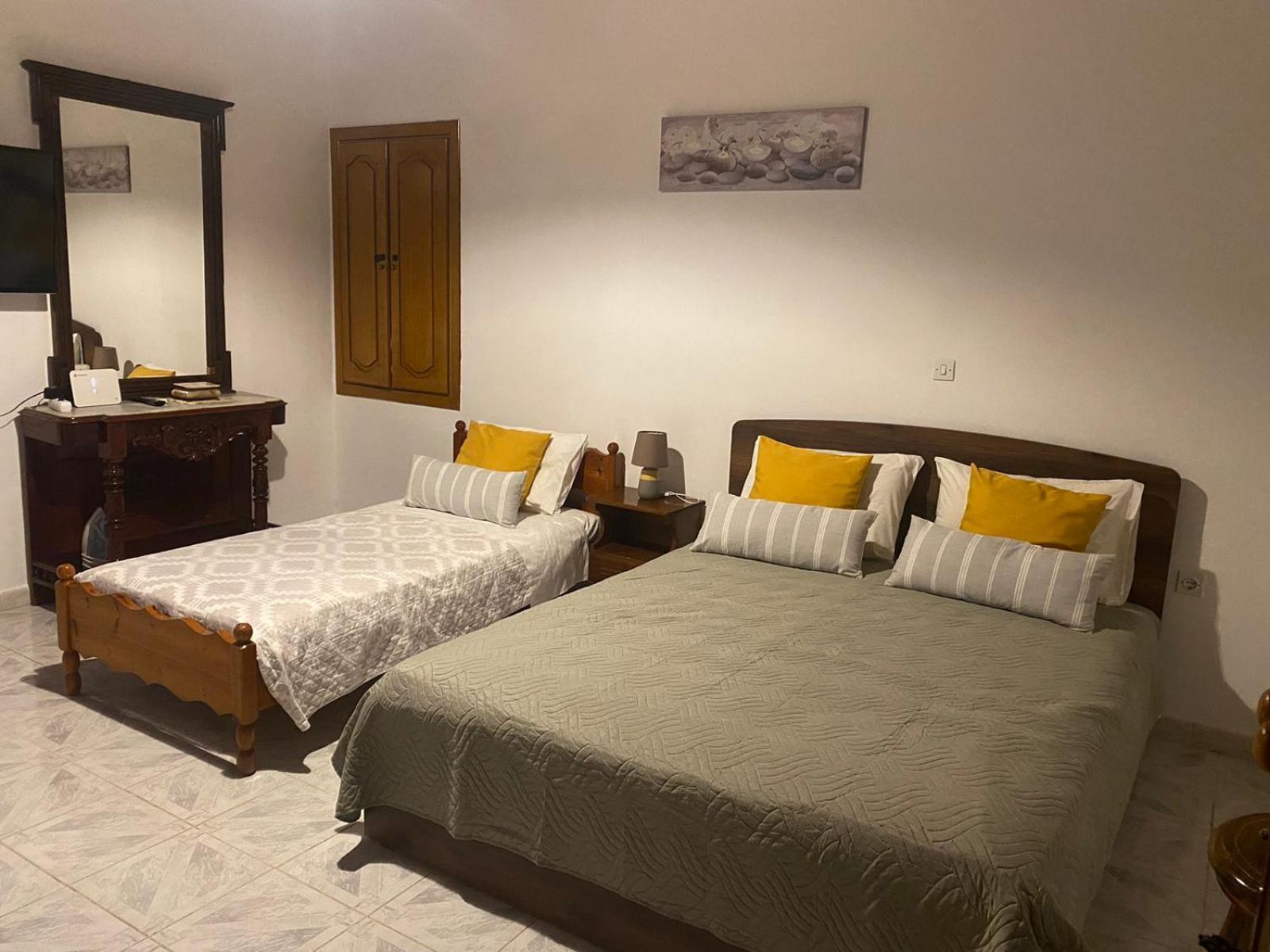 Traditional Villa Efterpi Chalki Town Екстер'єр фото